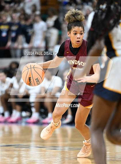 Thumbnail 3 in Windsor vs. Northfield (CHSAA 5A Great 8) photogallery.