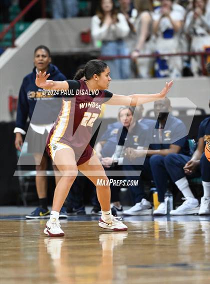 Thumbnail 1 in Windsor vs. Northfield (CHSAA 5A Great 8) photogallery.