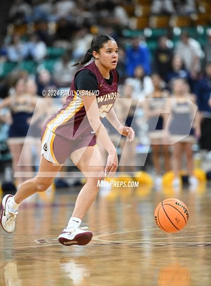 Thumbnail 3 in Windsor vs. Northfield (CHSAA 5A Great 8) photogallery.