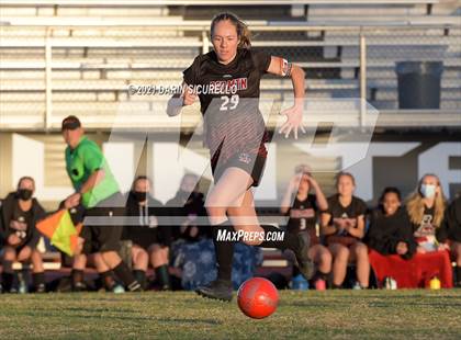 Thumbnail 2 in Red Mountain vs Maricopa (AIA 6A Round 1 Playoff) photogallery.