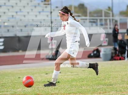 Thumbnail 3 in Red Mountain vs Maricopa (AIA 6A Round 1 Playoff) photogallery.