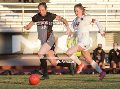 Thumbnail 1 in Red Mountain vs Maricopa (AIA 6A Round 1 Playoff) photogallery.