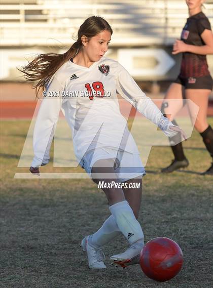 Thumbnail 1 in Red Mountain vs Maricopa (AIA 6A Round 1 Playoff) photogallery.