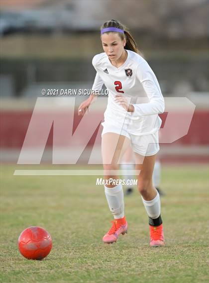Thumbnail 2 in Red Mountain vs Maricopa (AIA 6A Round 1 Playoff) photogallery.