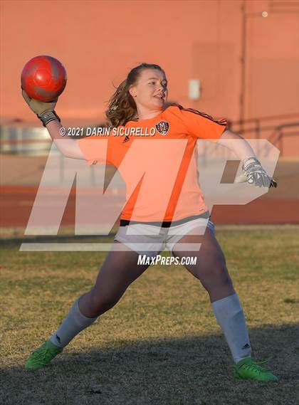 Thumbnail 1 in Red Mountain vs Maricopa (AIA 6A Round 1 Playoff) photogallery.