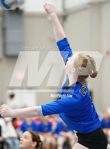 Thumbnail 3 in Frankenmuth vs. Lakeland (Beast of the East) photogallery.