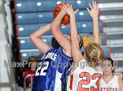 Thumbnail 3 in Pana vs. Bismarck-Henning (Kessler's Sports - Riverton Shootout) photogallery.