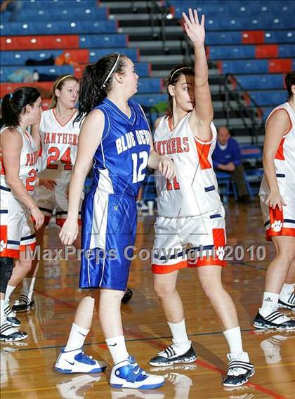 Thumbnail 1 in Pana vs. Bismarck-Henning (Kessler's Sports - Riverton Shootout) photogallery.