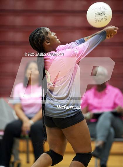 Thumbnail 3 in Raines @ Westside photogallery.