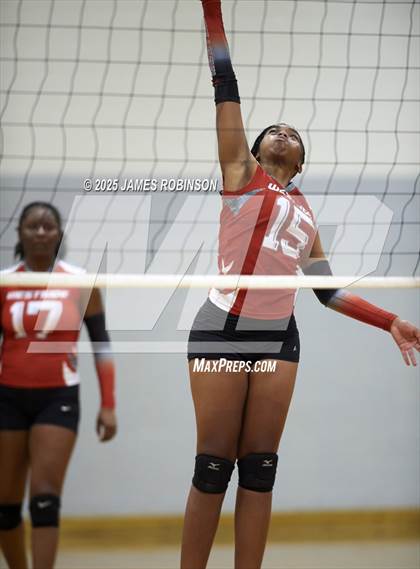 Thumbnail 3 in Raines @ Westside photogallery.