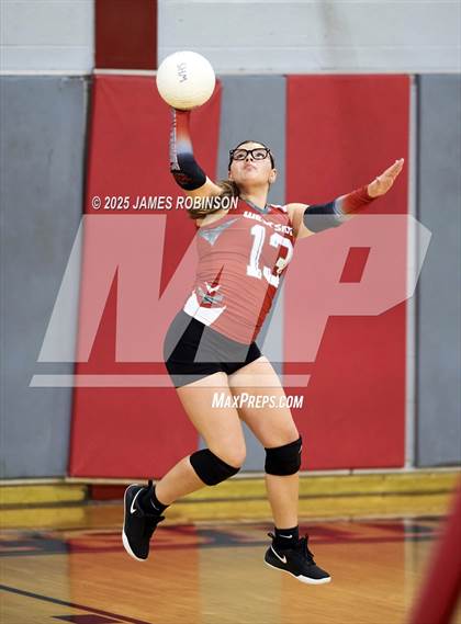 Thumbnail 3 in Raines @ Westside photogallery.