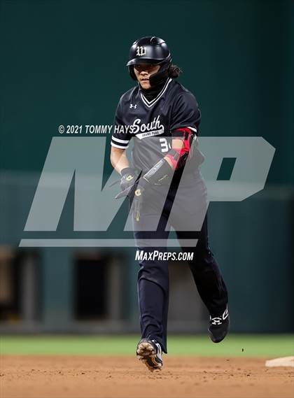 Thumbnail 1 in Prosper vs South Grand Prairie (Dragon Classic) photogallery.
