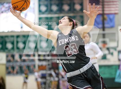 Thumbnail 3 in Edmond Memorial @ Edmond Santa Fe photogallery.