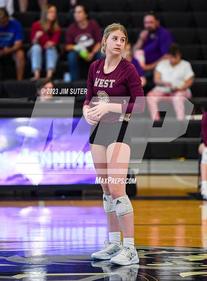 Thumbnail 1 in College Station vs Magnolia West photogallery.