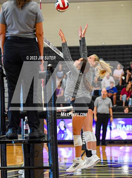 Thumbnail 1 in College Station vs Magnolia West photogallery.