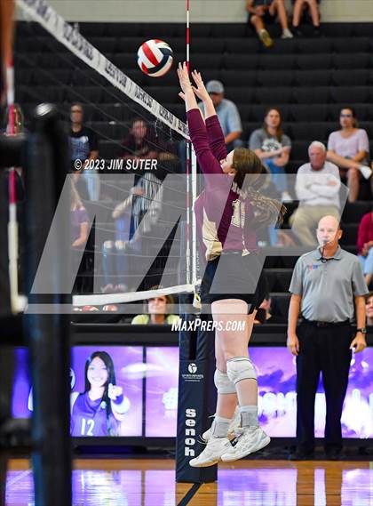 Thumbnail 2 in College Station vs Magnolia West photogallery.