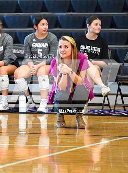 Thumbnail 2 in College Station vs Magnolia West photogallery.