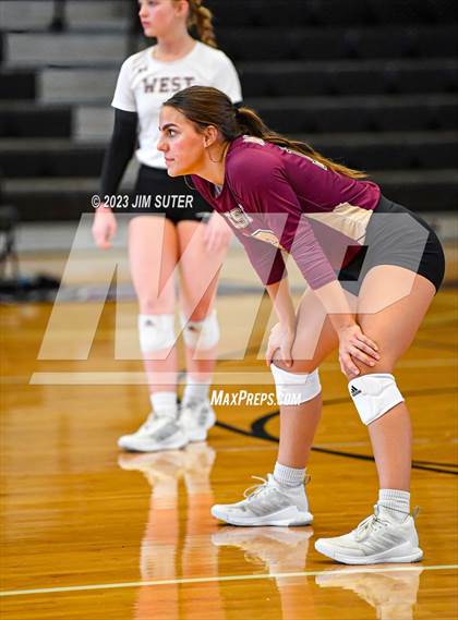 Thumbnail 2 in College Station vs Magnolia West photogallery.