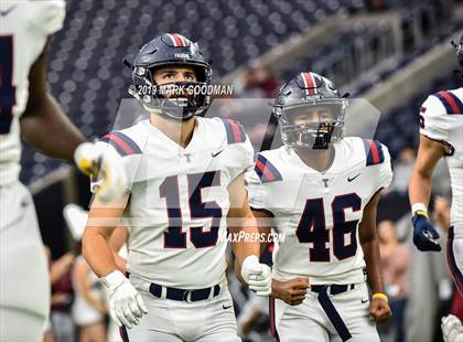 Thumbnail 2 in Tompkins vs Atascocita (UIL-6A Regional Playoff) photogallery.
