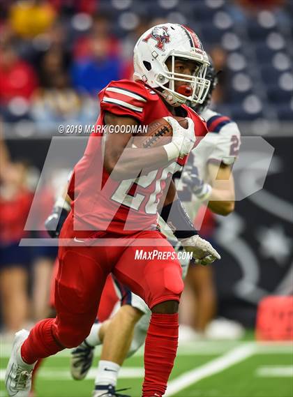 Thumbnail 1 in Tompkins vs Atascocita (UIL-6A Regional Playoff) photogallery.