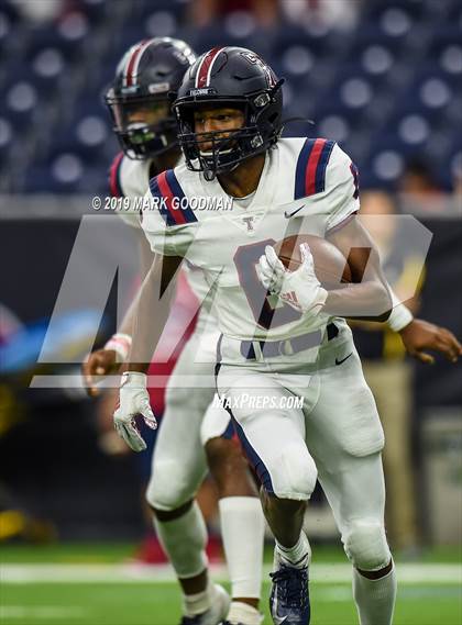 Thumbnail 3 in Tompkins vs Atascocita (UIL-6A Regional Playoff) photogallery.