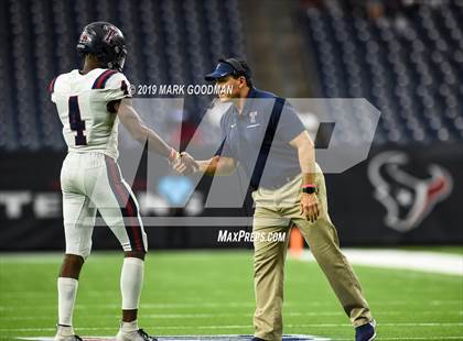 Thumbnail 2 in Tompkins vs Atascocita (UIL-6A Regional Playoff) photogallery.