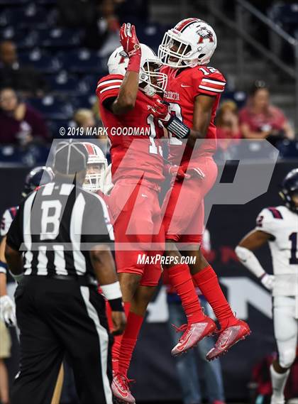 Thumbnail 2 in Tompkins vs Atascocita (UIL-6A Regional Playoff) photogallery.