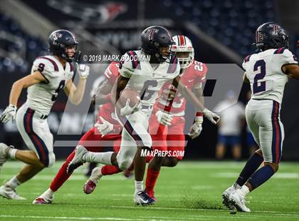 Thumbnail 3 in Tompkins vs Atascocita (UIL-6A Regional Playoff) photogallery.