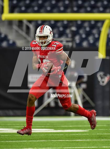 Thumbnail 3 in Tompkins vs Atascocita (UIL-6A Regional Playoff) photogallery.