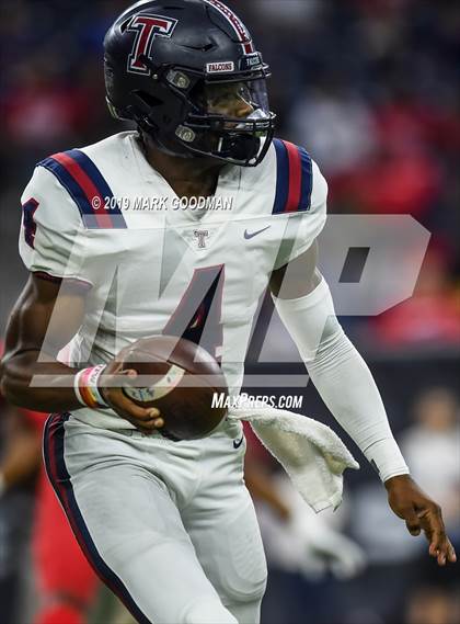 Thumbnail 2 in Tompkins vs Atascocita (UIL-6A Regional Playoff) photogallery.