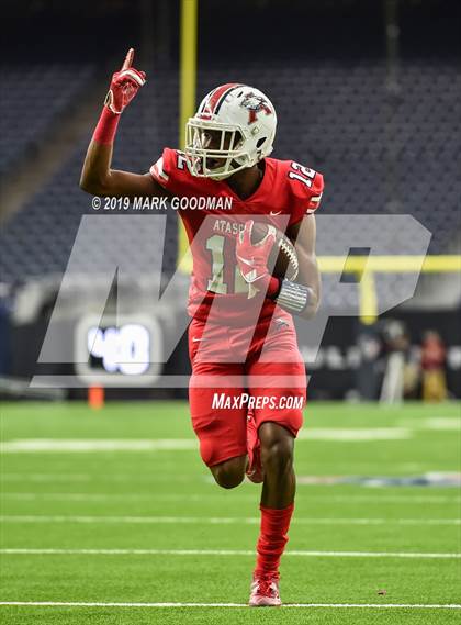 Thumbnail 1 in Tompkins vs Atascocita (UIL-6A Regional Playoff) photogallery.