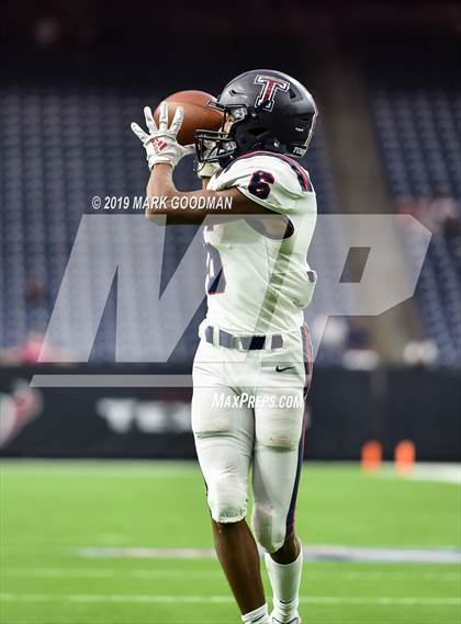 Thumbnail 3 in Tompkins vs Atascocita (UIL-6A Regional Playoff) photogallery.