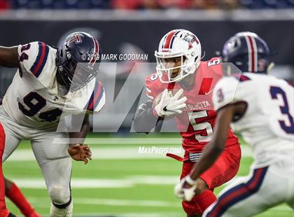 Thumbnail 3 in Tompkins vs Atascocita (UIL-6A Regional Playoff) photogallery.