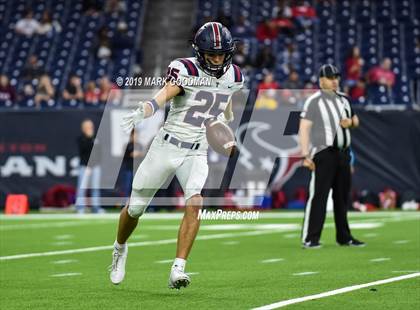 Thumbnail 3 in Tompkins vs Atascocita (UIL-6A Regional Playoff) photogallery.