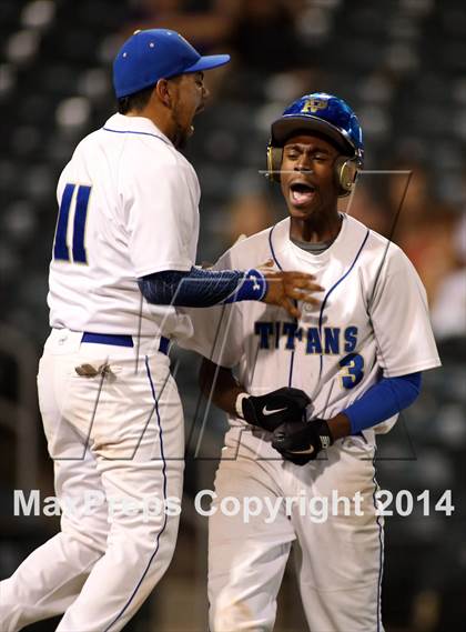 Thumbnail 3 in Palo Verde vs. Northwest Christian (AIA D3 Final) photogallery.