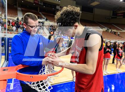 Thumbnail 2 in Central vs Mountain Pointe (AIA 5A Final Awards) photogallery.