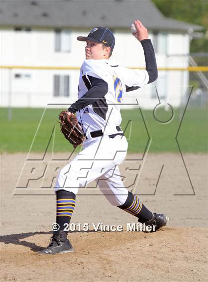 Thumbnail 2 in White River @ Fife photogallery.