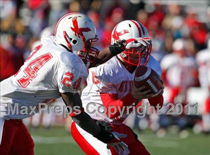 Thumbnail 2 in Clinton vs Hudson (MIAA Division III Central Final) photogallery.
