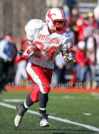 Thumbnail 2 in Clinton vs Hudson (MIAA Division III Central Final) photogallery.