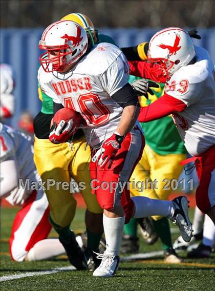 Thumbnail 3 in Clinton vs Hudson (MIAA Division III Central Final) photogallery.