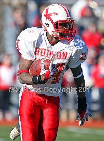 Thumbnail 3 in Clinton vs Hudson (MIAA Division III Central Final) photogallery.