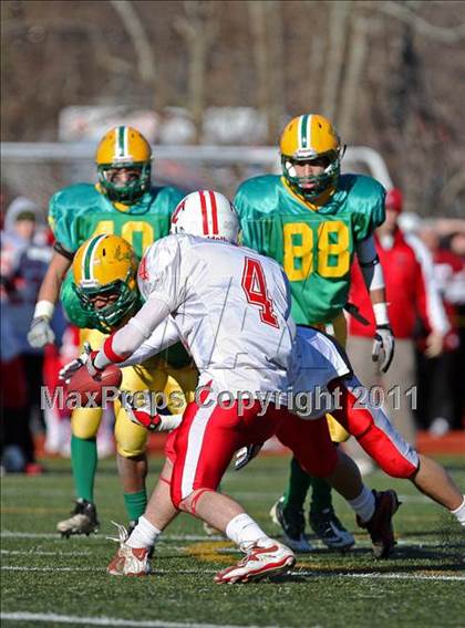 Thumbnail 2 in Clinton vs Hudson (MIAA Division III Central Final) photogallery.