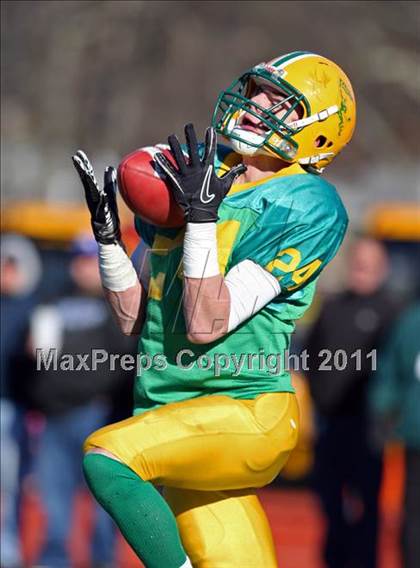 Thumbnail 2 in Clinton vs Hudson (MIAA Division III Central Final) photogallery.