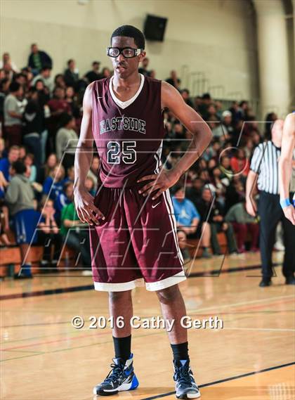 Thumbnail 1 in Eastside College Prep vs. Woodside Priory (CIF CCS D5 Section Championship) photogallery.