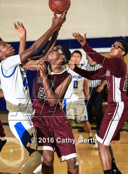 Thumbnail 2 in Eastside College Prep vs. Woodside Priory (CIF CCS D5 Section Championship) photogallery.