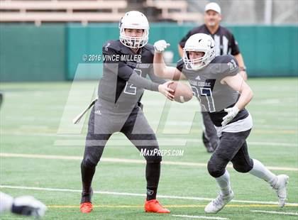 Thumbnail 3 in Eastside Catholic vs. Lakes (WIAA 3A Quarterfinal) photogallery.