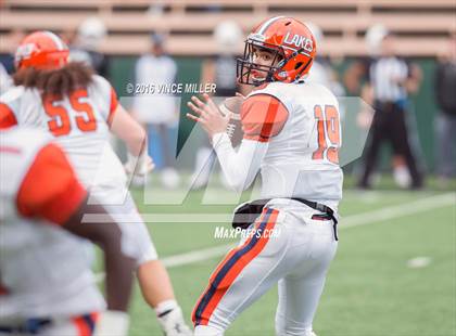 Thumbnail 1 in Eastside Catholic vs. Lakes (WIAA 3A Quarterfinal) photogallery.