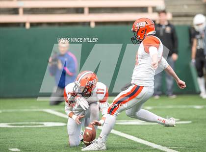 Thumbnail 3 in Eastside Catholic vs. Lakes (WIAA 3A Quarterfinal) photogallery.