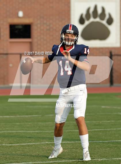 Thumbnail 2 in Belton-Honea Path vs Emerald photogallery.