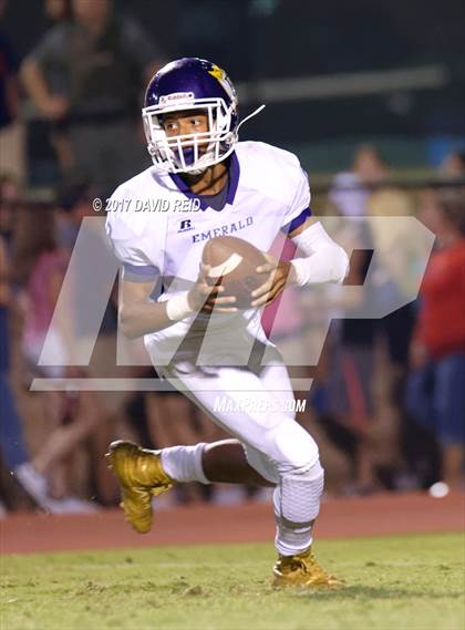 Thumbnail 3 in Belton-Honea Path vs Emerald photogallery.